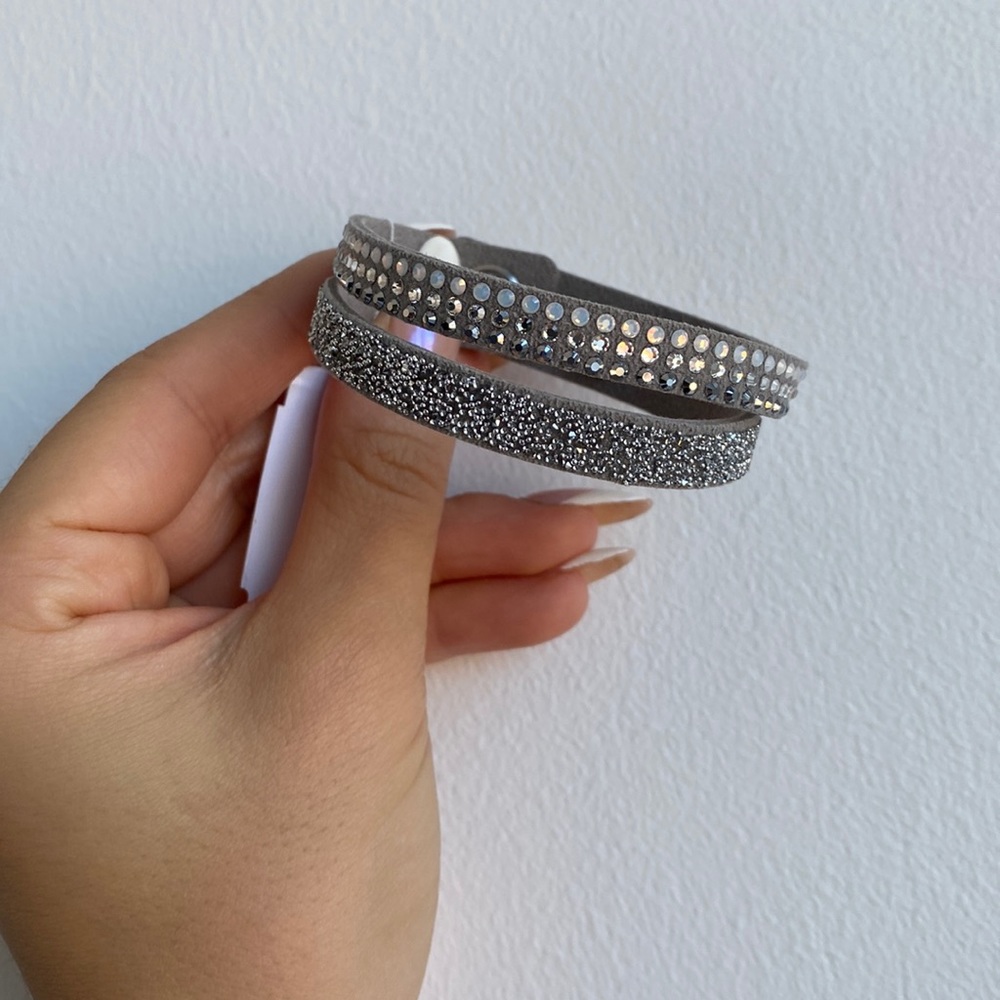 Silver suede bracelet with rhinestones